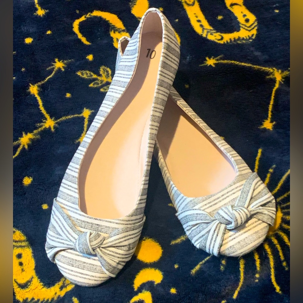 Striped slip-on women’s shoes 10